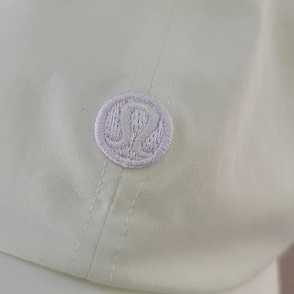 Lululemon Athletica Lime Green Cap - Picture 3 of 9